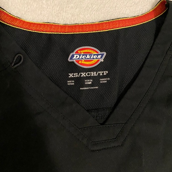 Scrub top - Picture 2 of 2